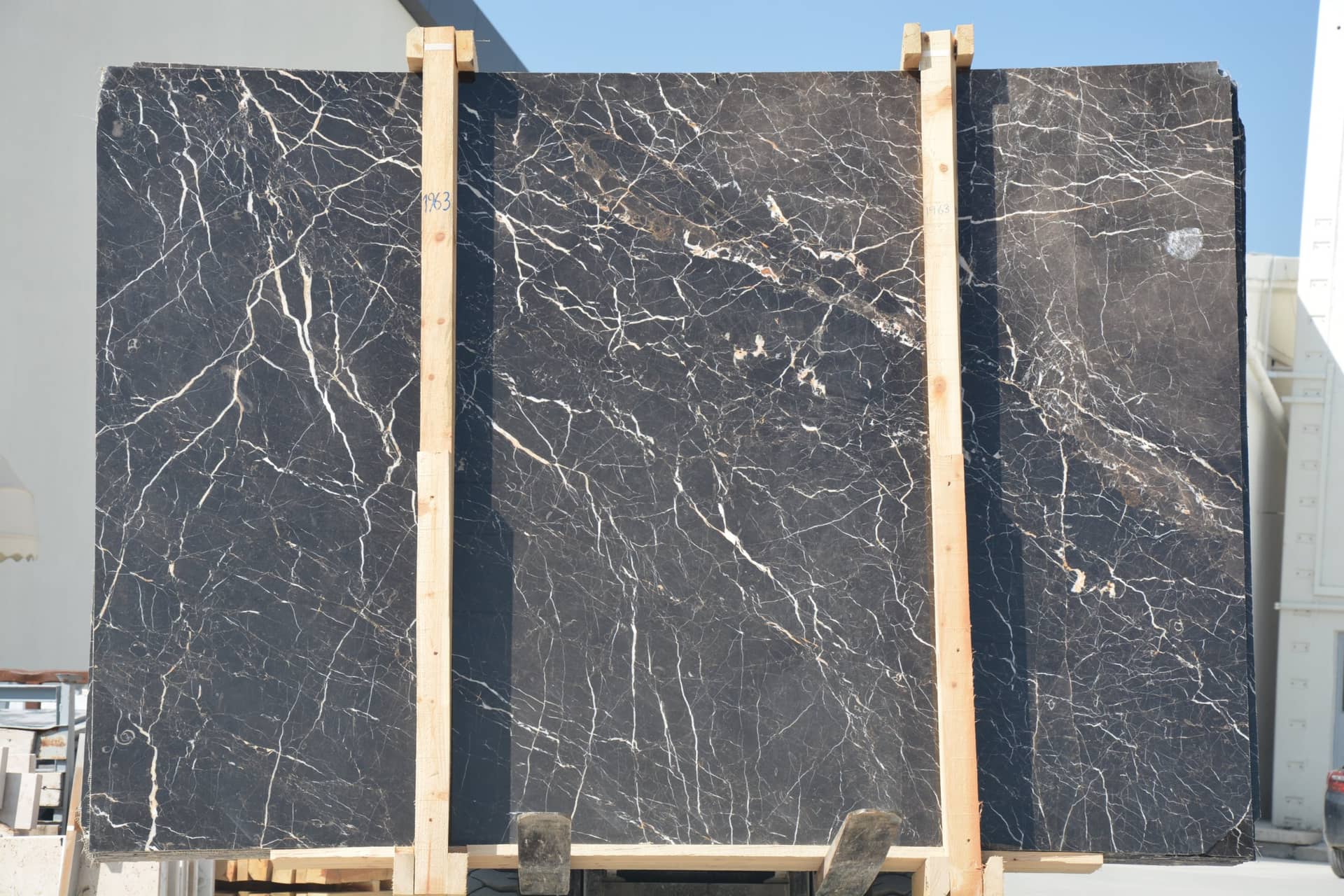 Saint Laurent polished marble slab