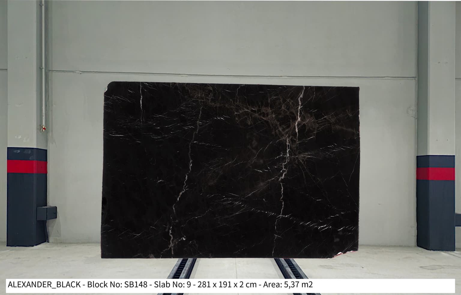 ALEXANDER BLACK Polished marble slab