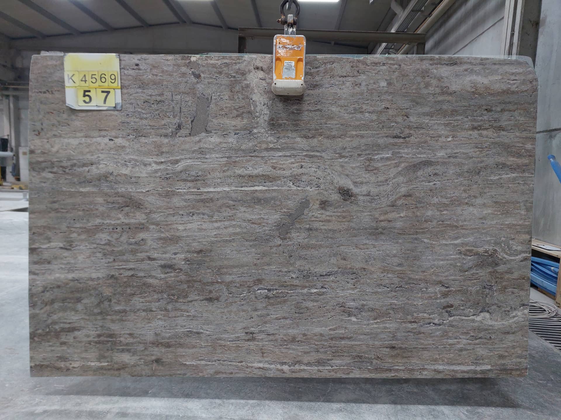 SILVER TRAVERTINE 4569 Honed travertine slab