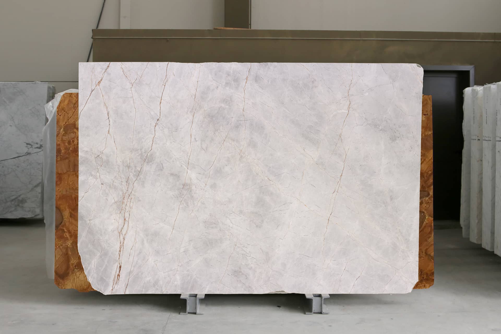 Fendi Rose Polished marble slab