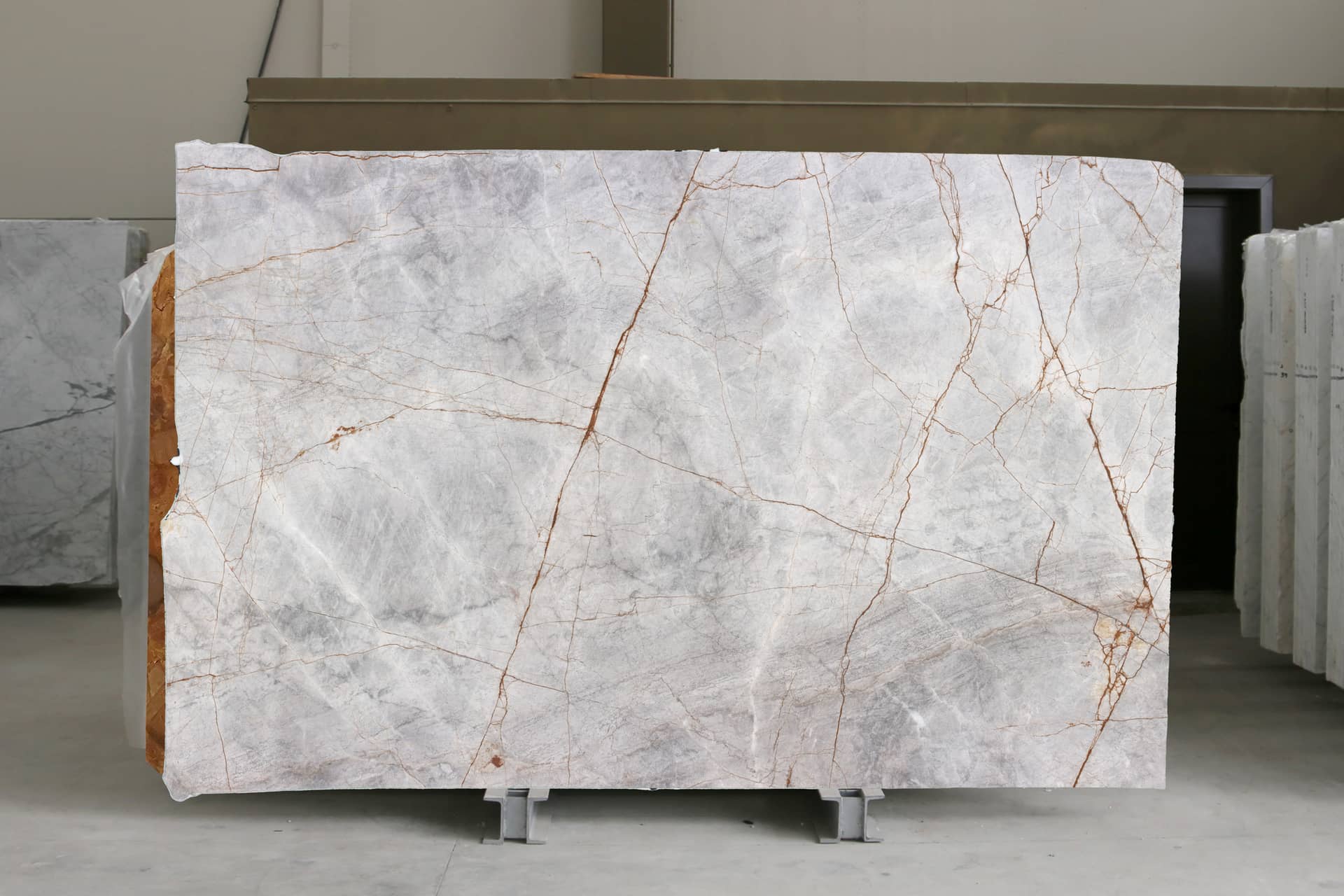 Fendi Rose Polished marble slab